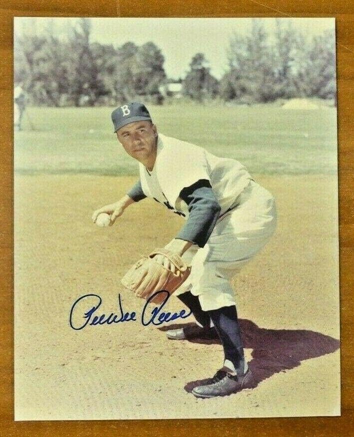 Pee Wee Reese potpisan autogram 8x10 bejzbol photo - autogramirana MLB fotografija